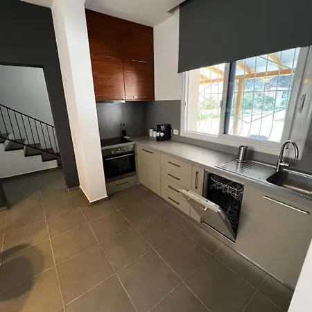 Pine House 2023 Villa *