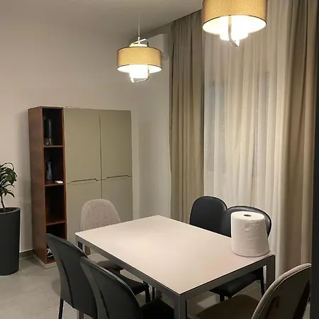 Pine House 2023 Vlore