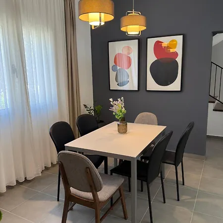 Pine House 2023 * Vlora