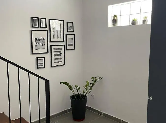 Pine House 2023 ヴィラ Vlorë