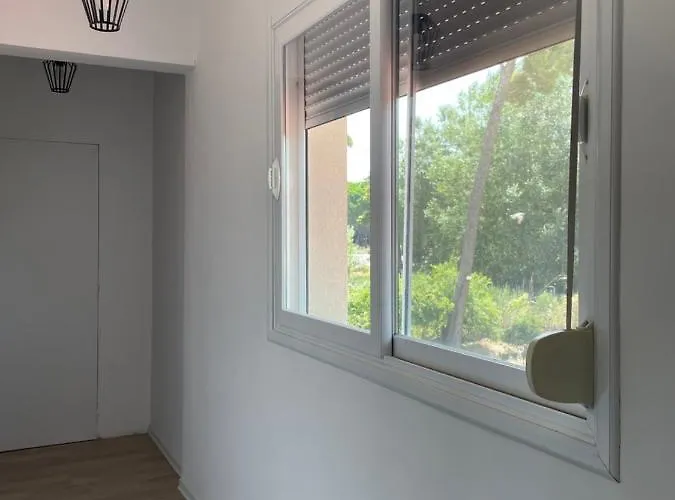 Pine House 2023 Vlorë